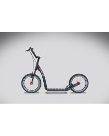 kick-scooter-kostka-street